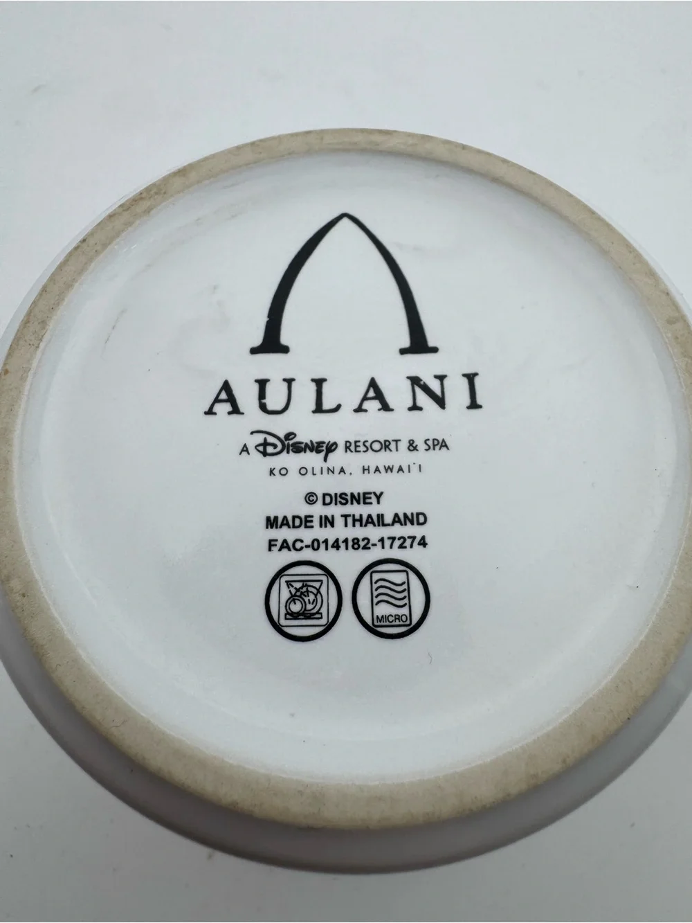 Disney - Aulani Resort - Ko Olina, Hawaii - Mickey Mouse & Friends Emjoji Mug